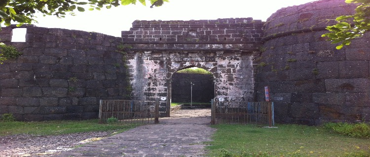 Kolaba fort